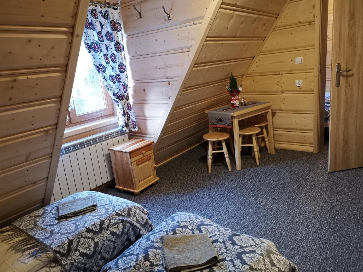 Pokoje Goscinne Pod Limbami Ciche Małe Buitenkant foto