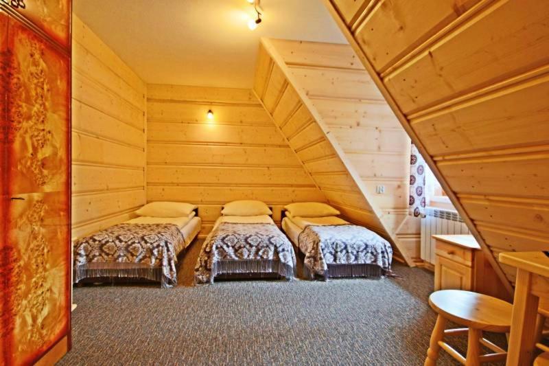 Pokoje Goscinne Pod Limbami Ciche Małe Buitenkant foto