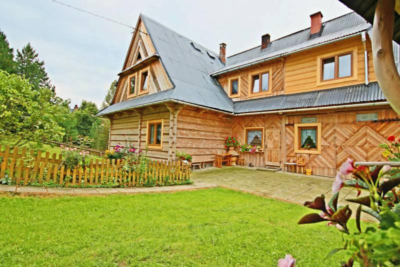 Pokoje Goscinne Pod Limbami Ciche Małe Buitenkant foto