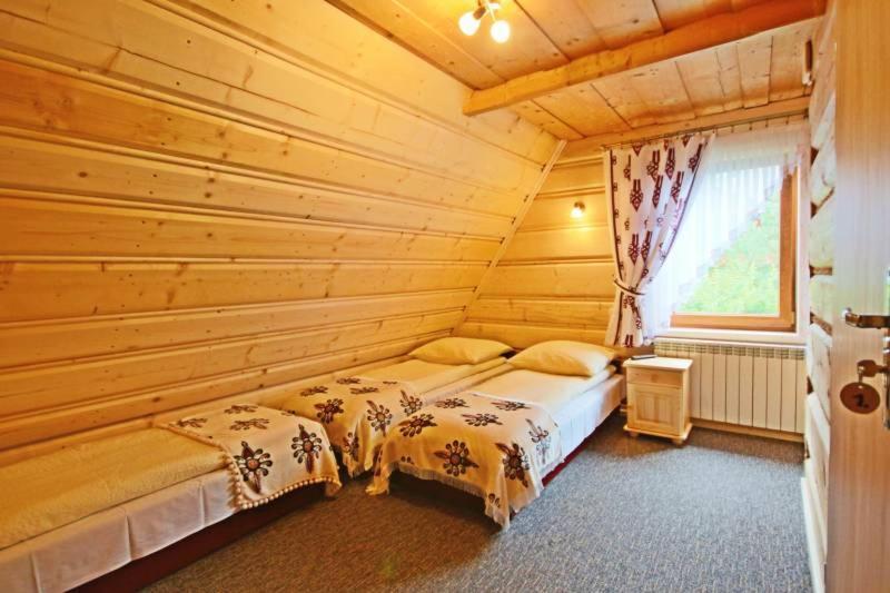 Pokoje Goscinne Pod Limbami Ciche Małe Buitenkant foto