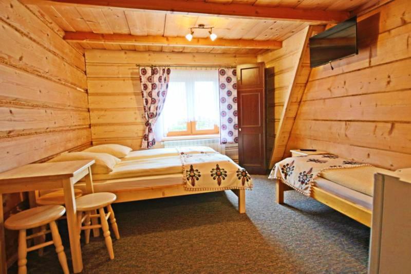 Pokoje Goscinne Pod Limbami Ciche Małe Buitenkant foto