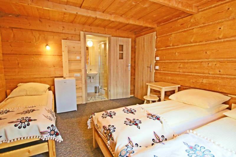 Pokoje Goscinne Pod Limbami Ciche Małe Buitenkant foto